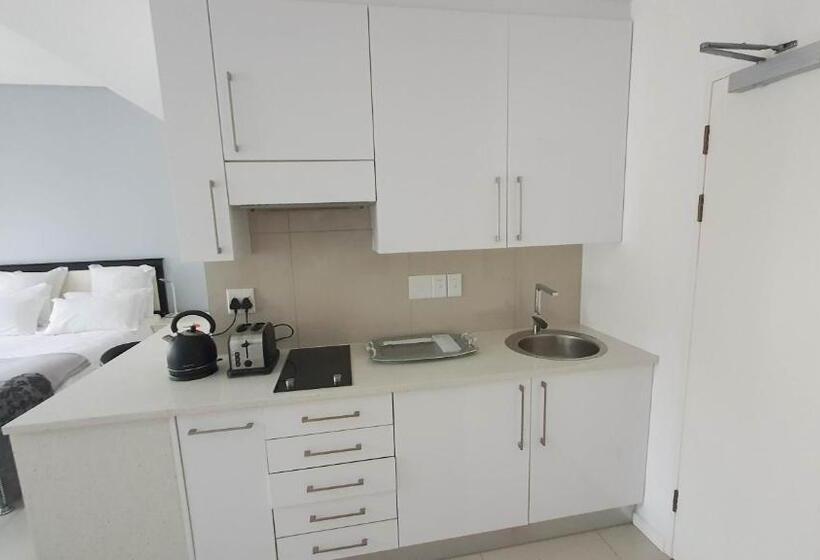 Hotel Itowers Studio Suite