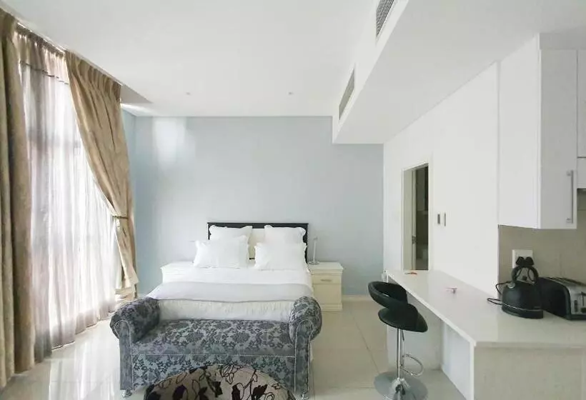 هتل Itowers Studio Suite