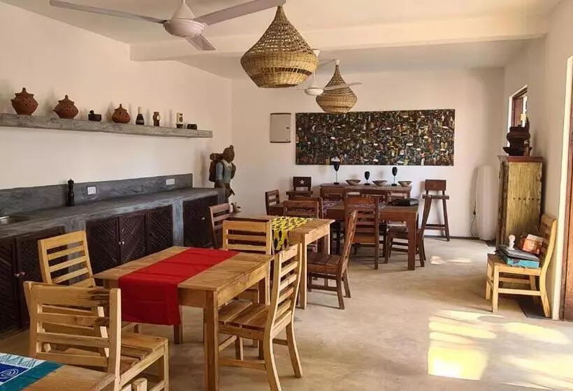 Hotelli Kholle Villa