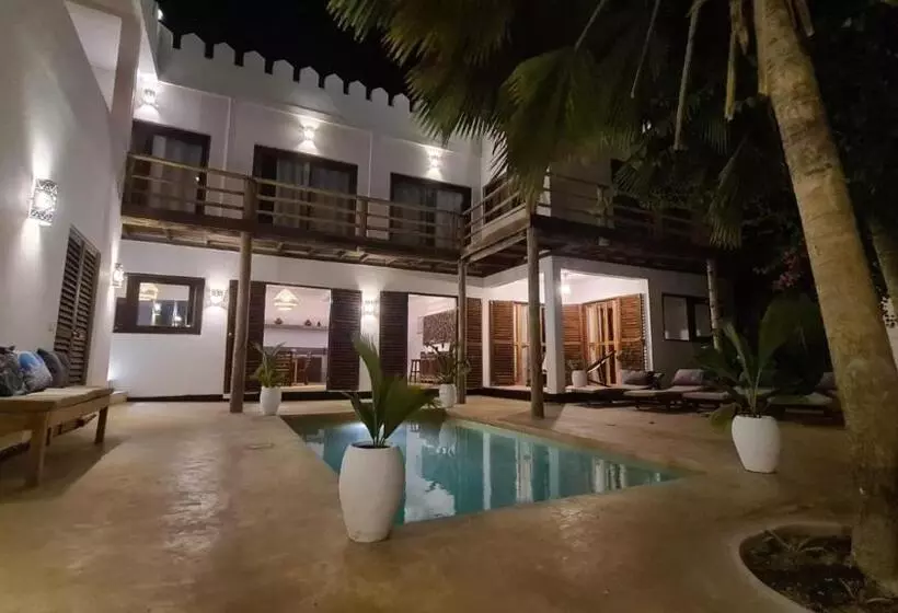 Hotelli Kholle Villa