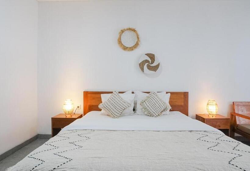 Отель Maisaba Coliving Cempaka