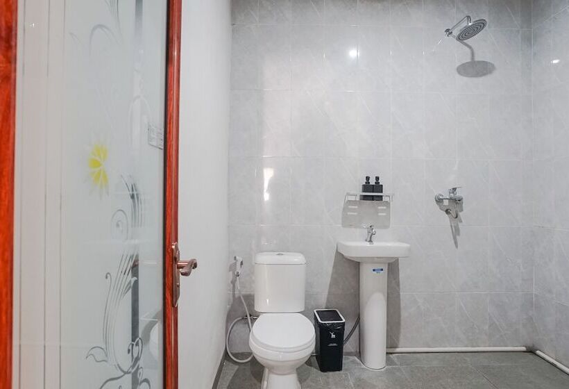 Отель Maisaba Coliving Cempaka