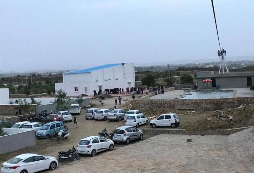 هتل Omkar Farm House, Bhuj