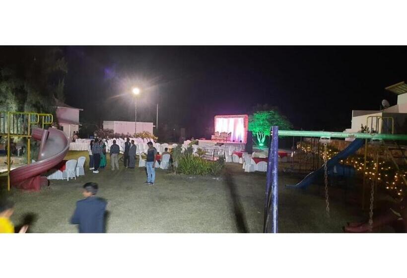 هتل Omkar Farm House, Bhuj