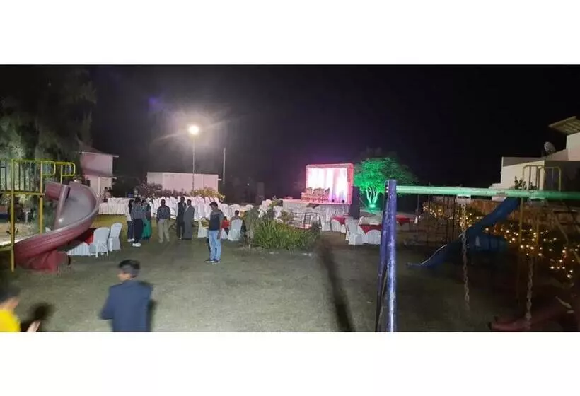 ホテル Omkar Farm House, Bhuj