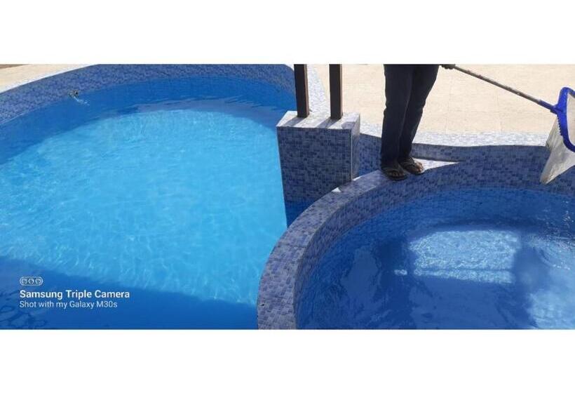 هتل Omkar Farm House, Bhuj