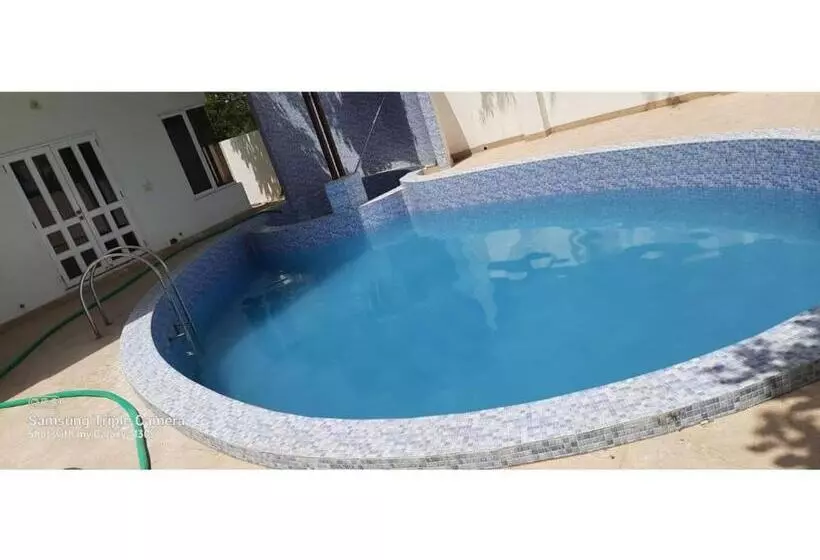ホテル Omkar Farm House, Bhuj