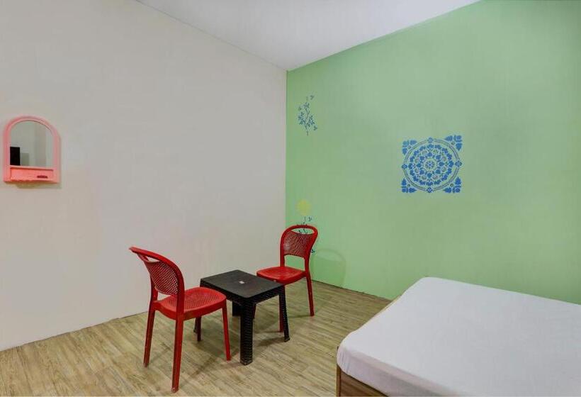 酒店 Oyo Krishna Restaurant And Guest House