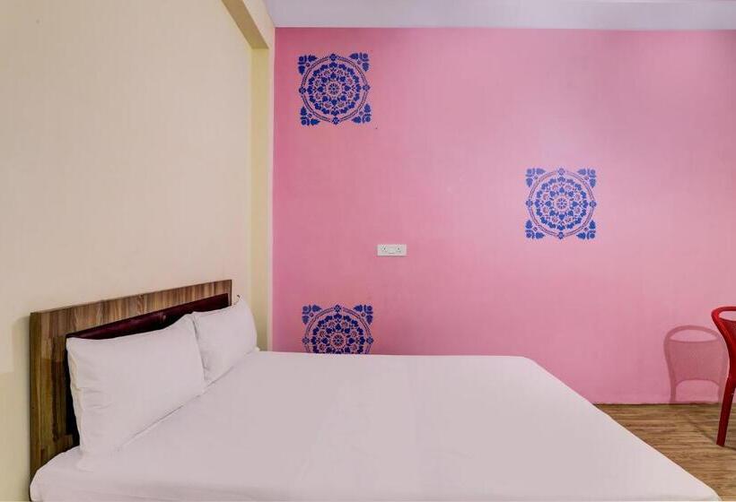 酒店 Oyo Krishna Restaurant And Guest House