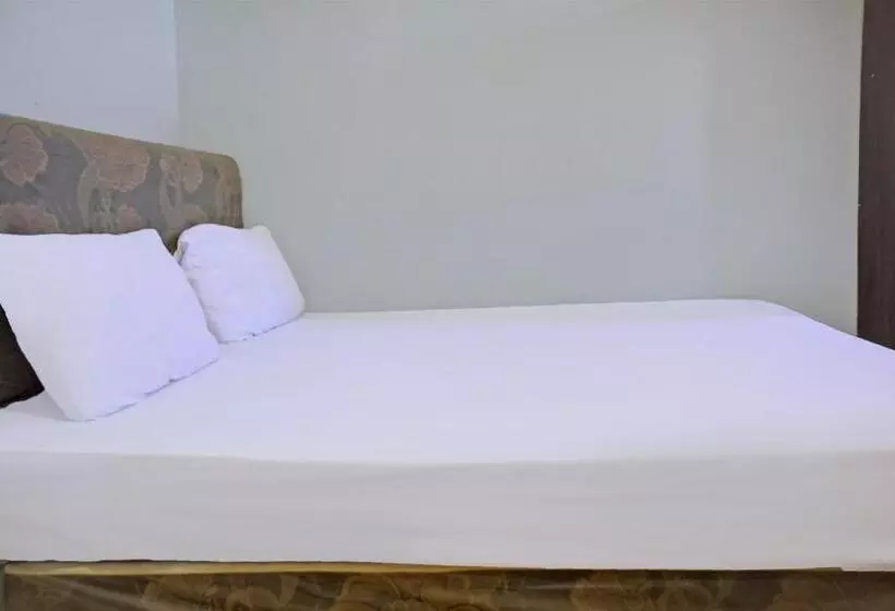 Hotelli Oyo Life 92915 Duta Amnan Syariah