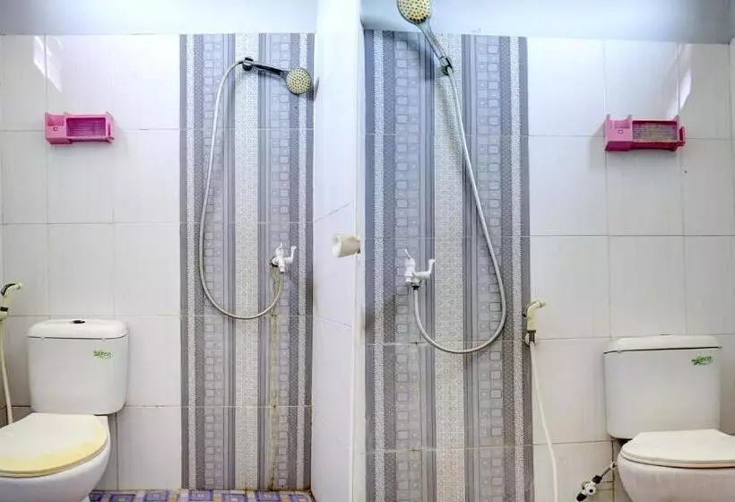 Hotelli Oyo Life 92915 Duta Amnan Syariah