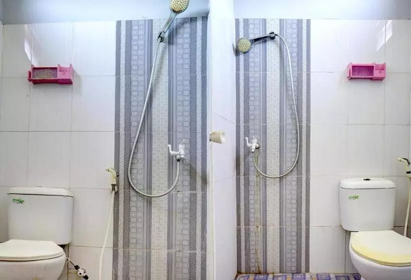 Hotelli Oyo Life 92915 Duta Amnan Syariah