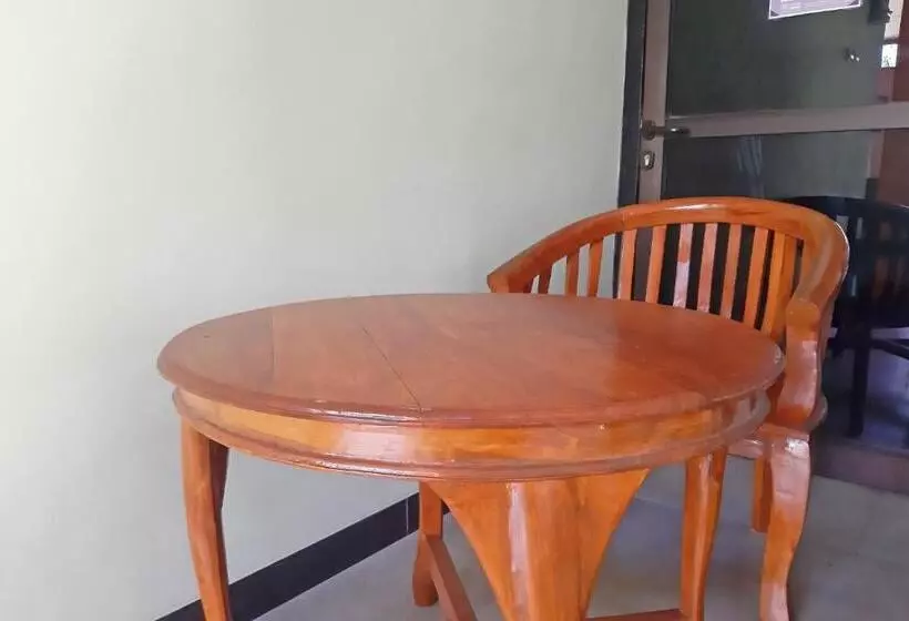 Hotelli Oyo Life 92915 Duta Amnan Syariah