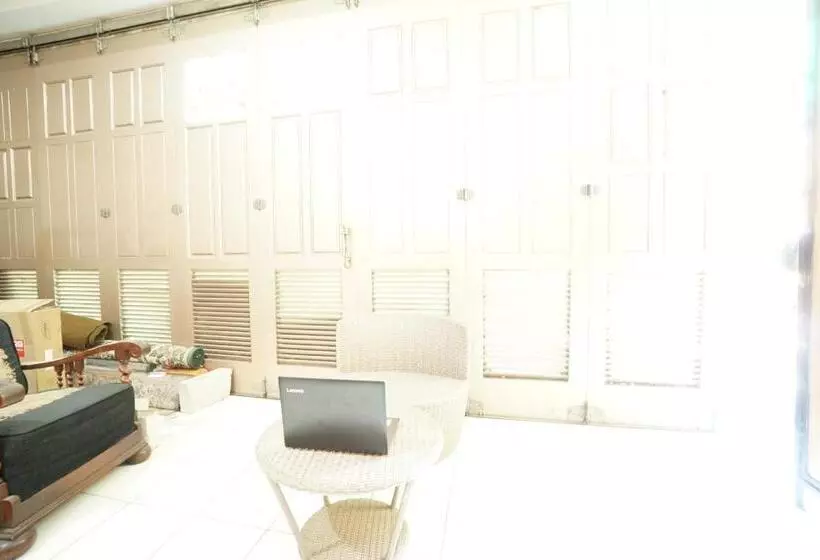 هتل Oyo Life 93038 Kost Putra Malilah