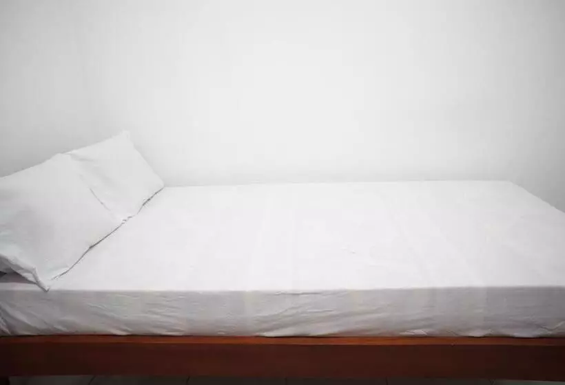 هتل Oyo Life 93038 Kost Putra Malilah