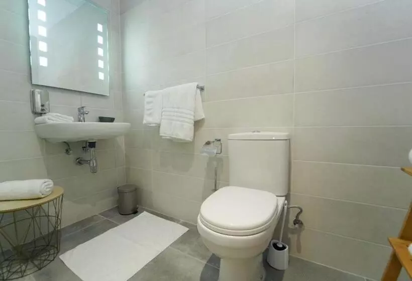 پانسیون Private Rooms With Bathroom In Valletta