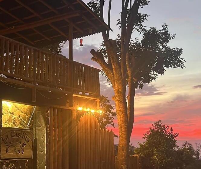 پانسیون Hostel La Castilla