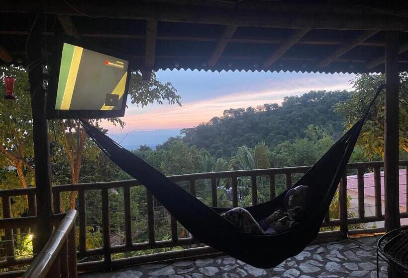 پانسیون Hostel La Castilla