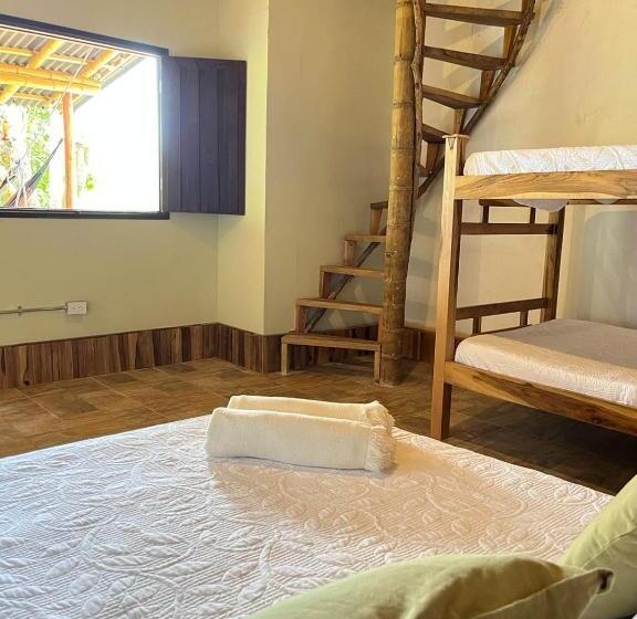 پانسیون Hostel La Castilla