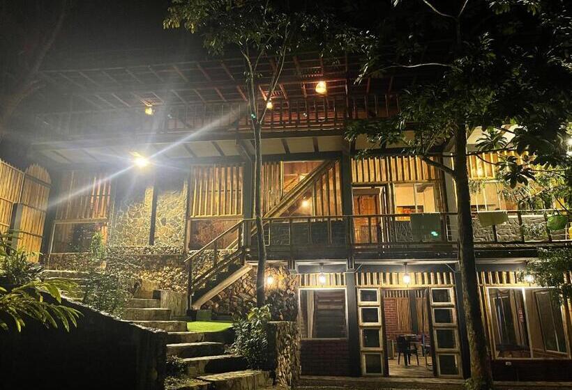 پانسیون Hostel La Castilla