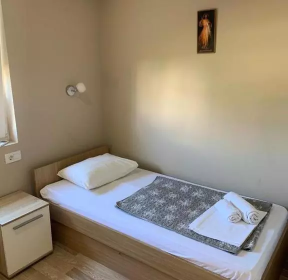 پانسیون Rooms Ante