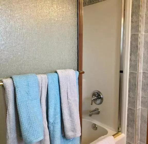 Rocky Mountain View Bed & Breakfast