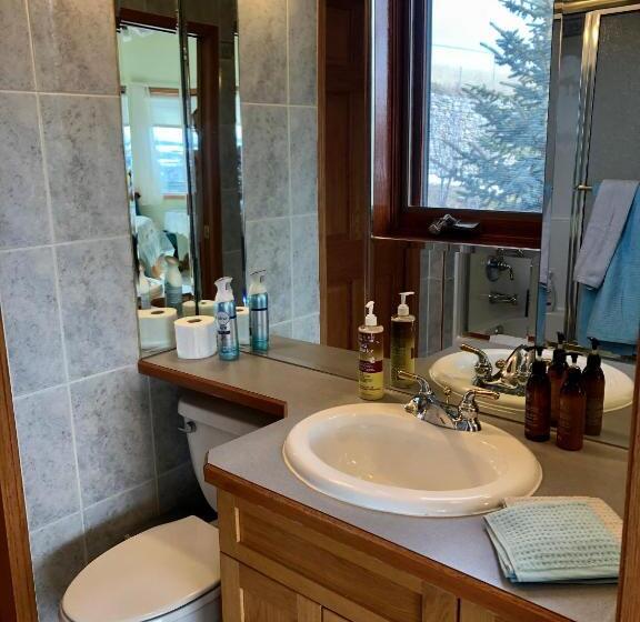 Rocky Mountain View Bed & Breakfast