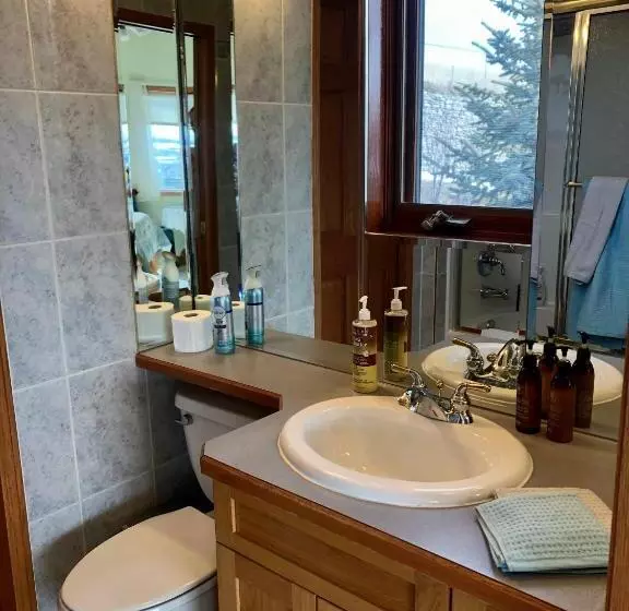 Rocky Mountain View Bed & Breakfast