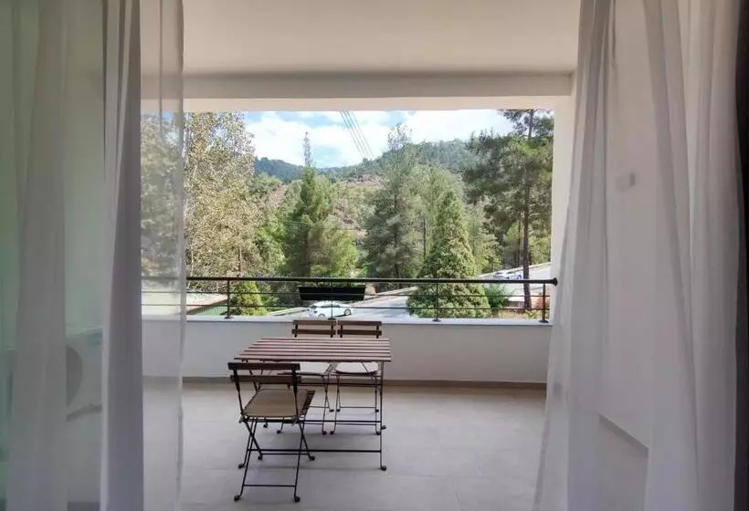 Retkeilymaja Rifugio Retreat Bed&breakfast