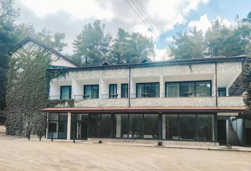 Retkeilymaja Rifugio Retreat Bed&breakfast