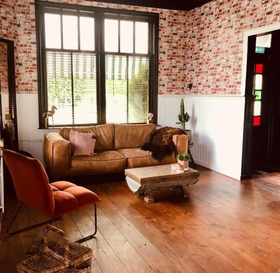 مبيت وإفطار Slapen Bij De Brug