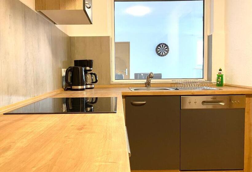 Gemütliche Unterkünfte Für Längeren Aufenthalt Und Monteure Inkl Balkon, Waschmaschine, Wifi, Küche