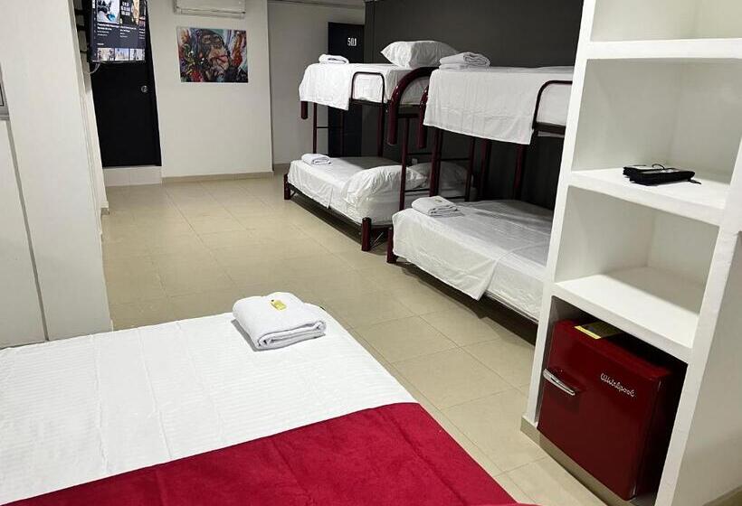 هتل Entre Parques