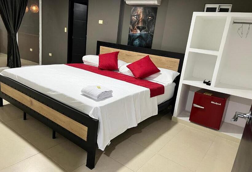 هتل Entre Parques