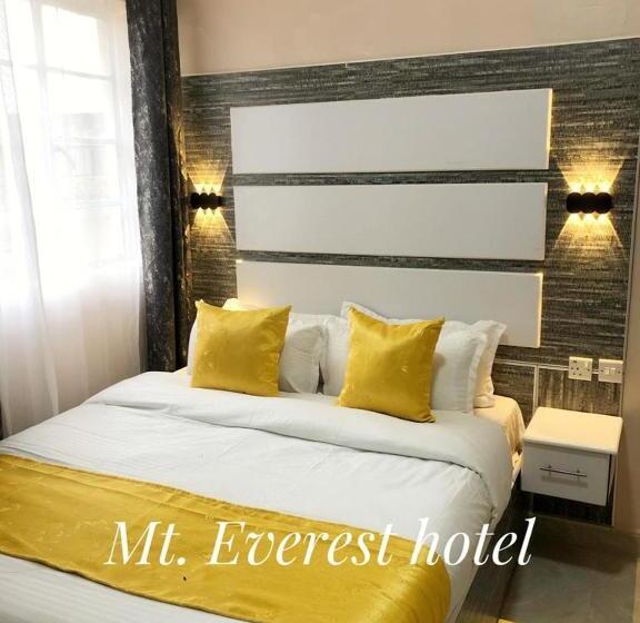 هتل Mt. Everest