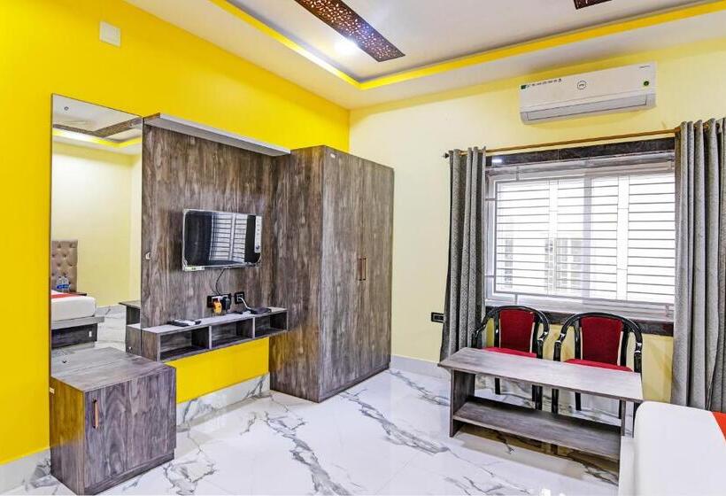 Hotel Oyo Flagship Sri Sai Palace