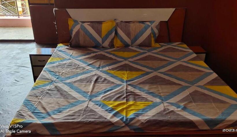 ホテル Oyo Shree Krishna Palace