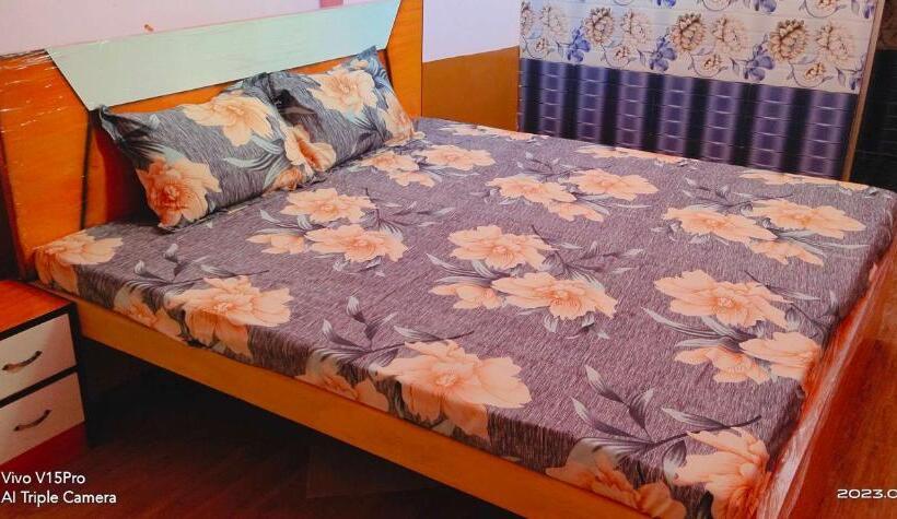 ホテル Oyo Shree Krishna Palace