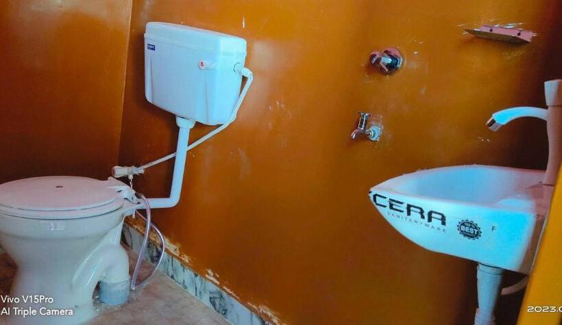 ホテル Oyo Shree Krishna Palace