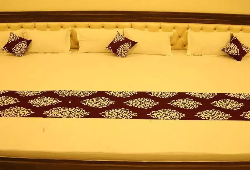 Kingsway Hotel And Restaurant Ajmer Dargah 350 Meter