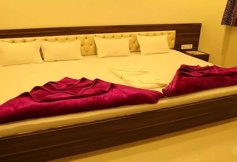 Kingsway Hotel And Restaurant Ajmer Dargah 350 Meter