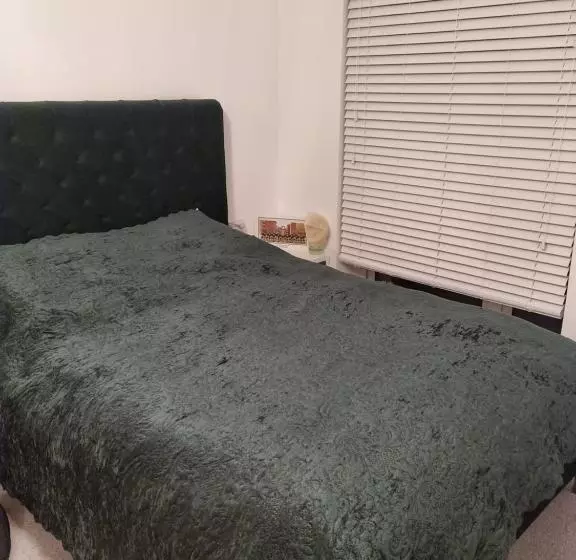 ペンション Large Room With Flat Tv Netflix