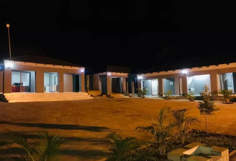 ペンション Lugogo Guesthouse