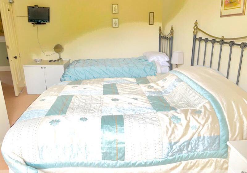 بنسيون Portland House