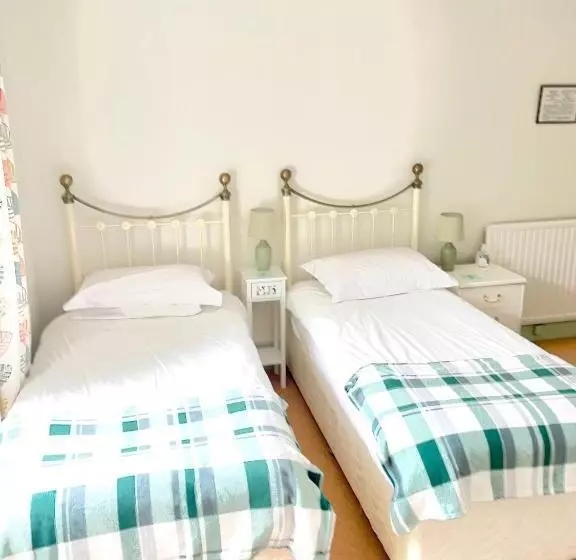 Majatalo Portland House