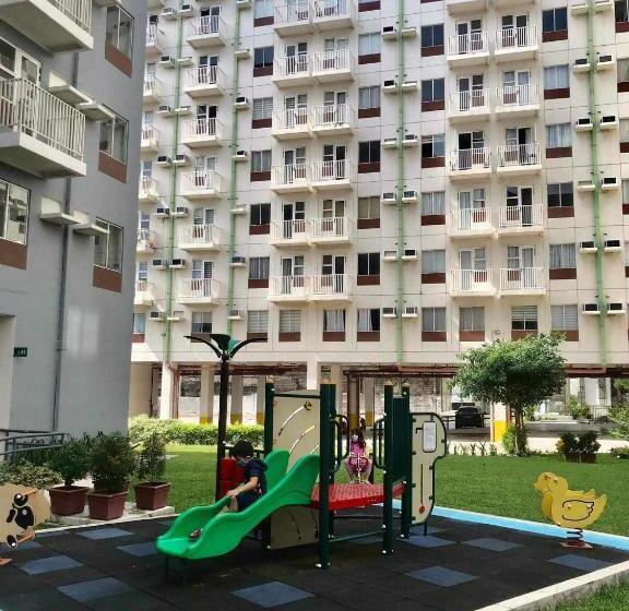 Hostel Amaia Steps Condominium Studio Across Ayala Mall Capitol Central