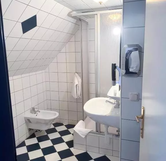 Retkeilymaja Gasthof & Buschenschank Windisch