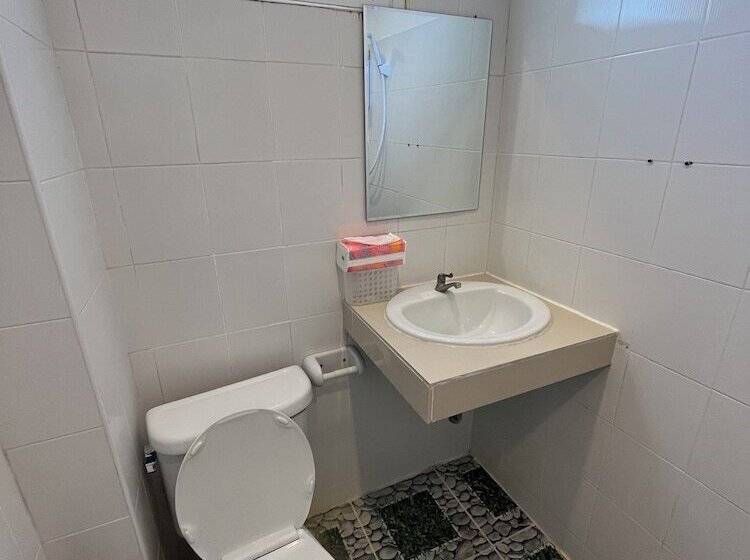 Alpha Hostel Cafe&bar