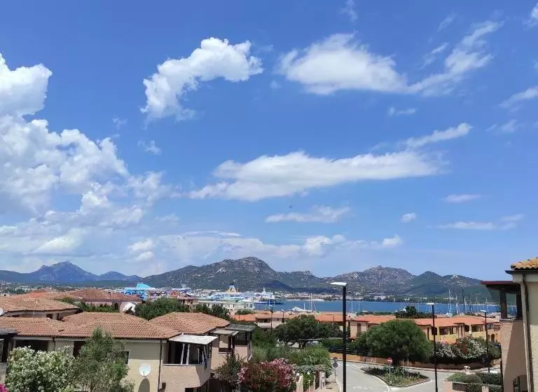 ベッドアンドブレックファースト Vista Mare Olbia