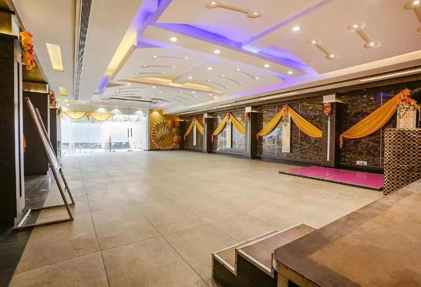 Fabhotel Mng